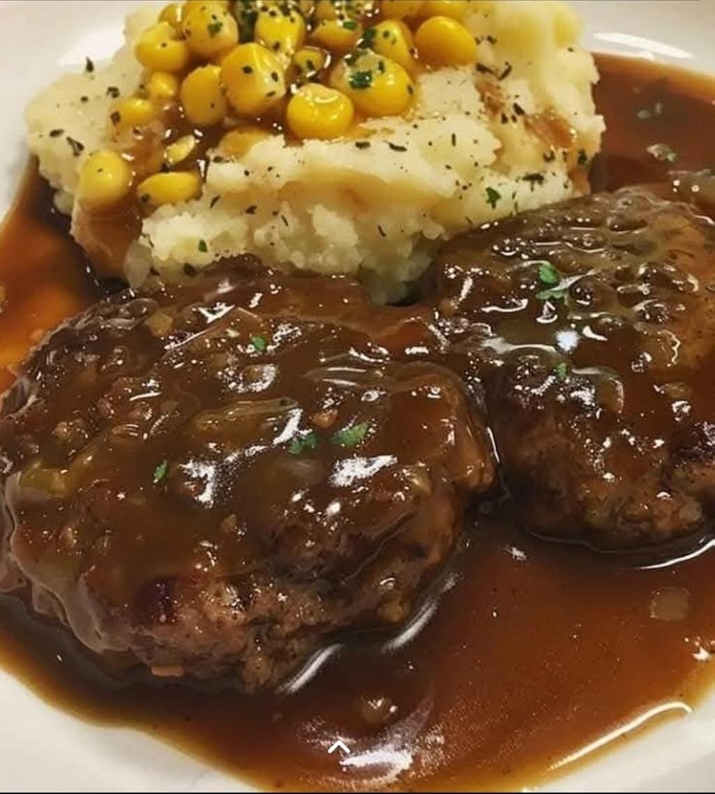 Classic Salisbury Steak with Garlic Mashed Potatoes & Corn