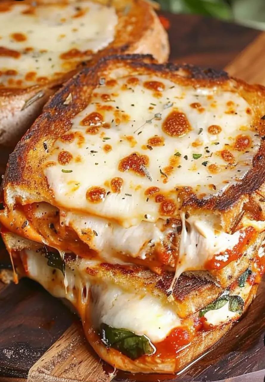 A Perfectly Crispy Chicken Parmesan Grilled Cheese