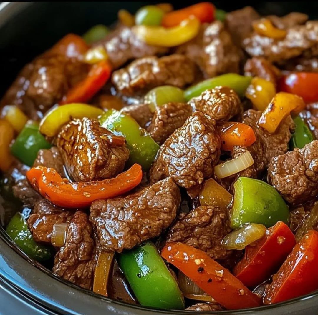 Easy Crockpot Pepper Steak – Packed with Flavor!