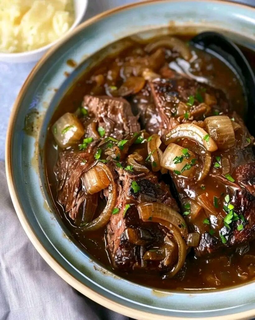 Incredible Slow Cooker Beef Stew with Onion